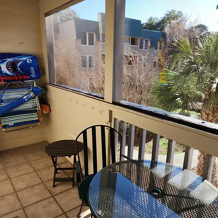 Seaside Bliss Awaits Your Dream Beach Getaway!